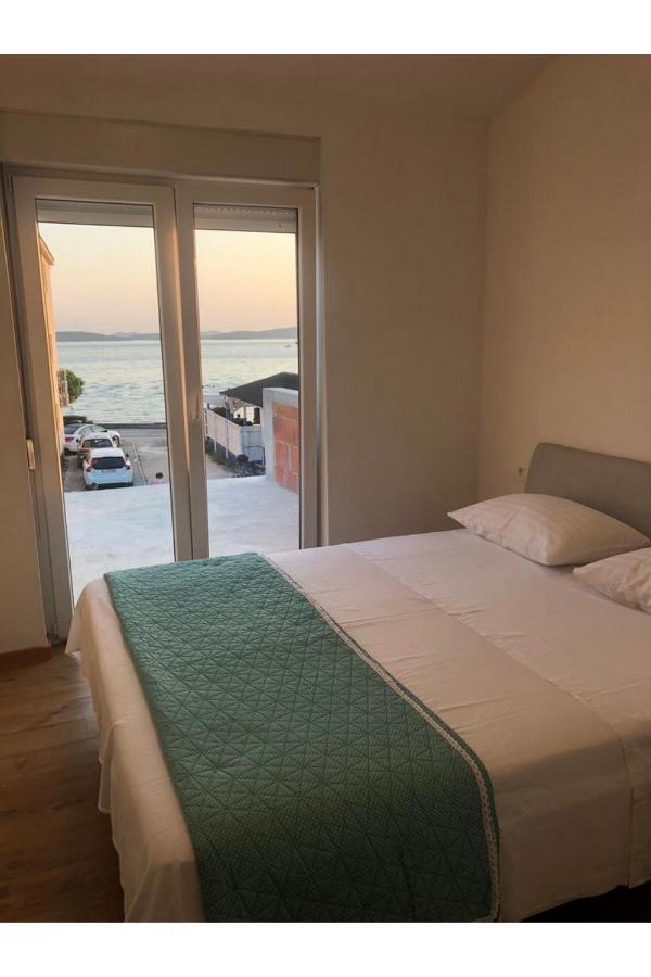 Beach Front Paradise Apartment Sukošan Eksteriør bilde